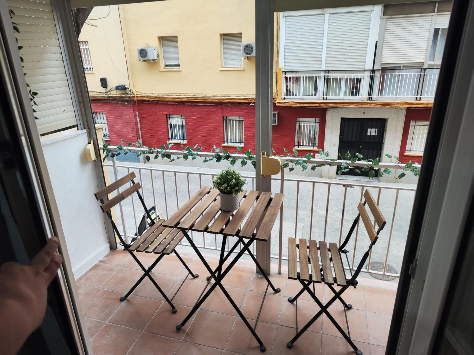 Apartamento Vts Los Remedios Sevilla Exterior foto